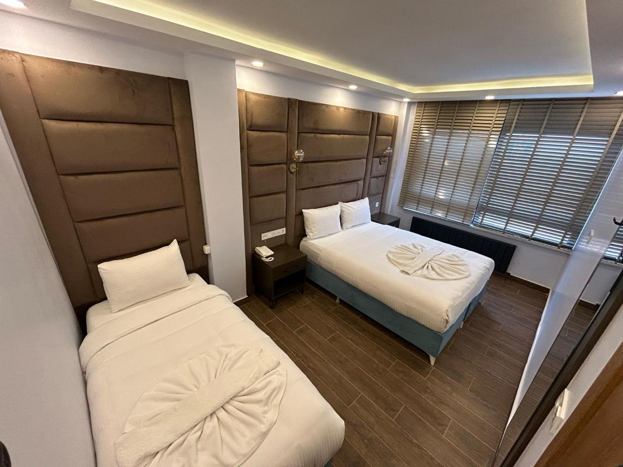 Hira Hotel Istanbul Bagian luar foto