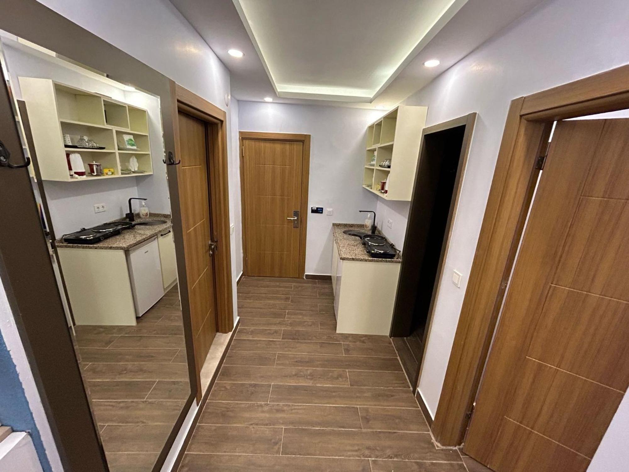 Hira Hotel Istanbul Bagian luar foto