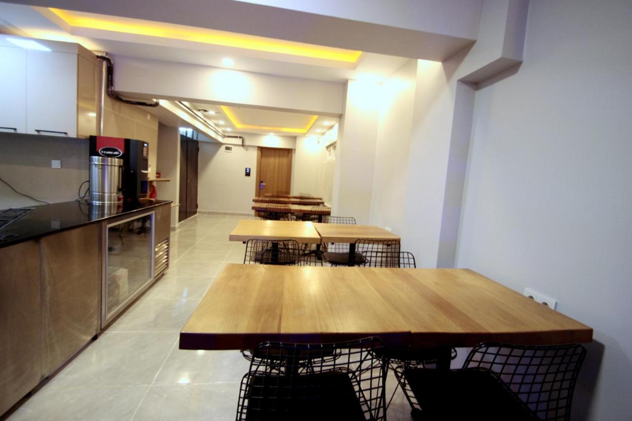 Hira Hotel Istanbul Bagian luar foto